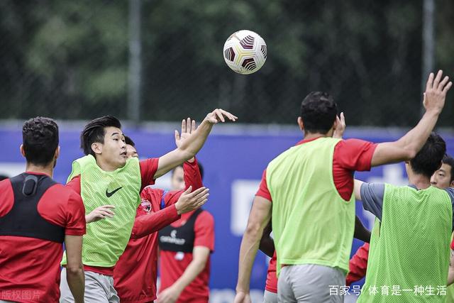 家族股东抛售31亿后离境，留下股民困境